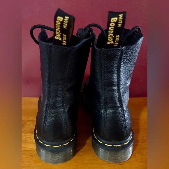 Dr. Martens Pascal Docs Black Leather Boots Size 6 (Euro 37) - Picture 4 of 6